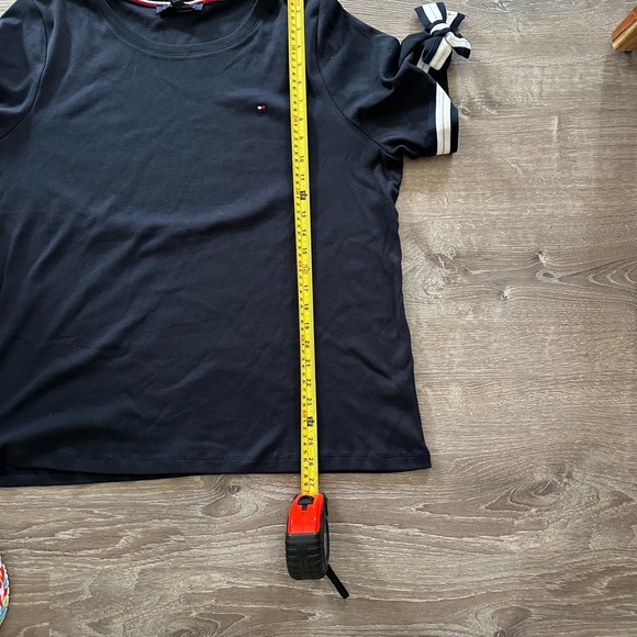 NWT Blue with gold and white trimmed sleeves women’s size 2xl t-shirt - Picture 3 of 9